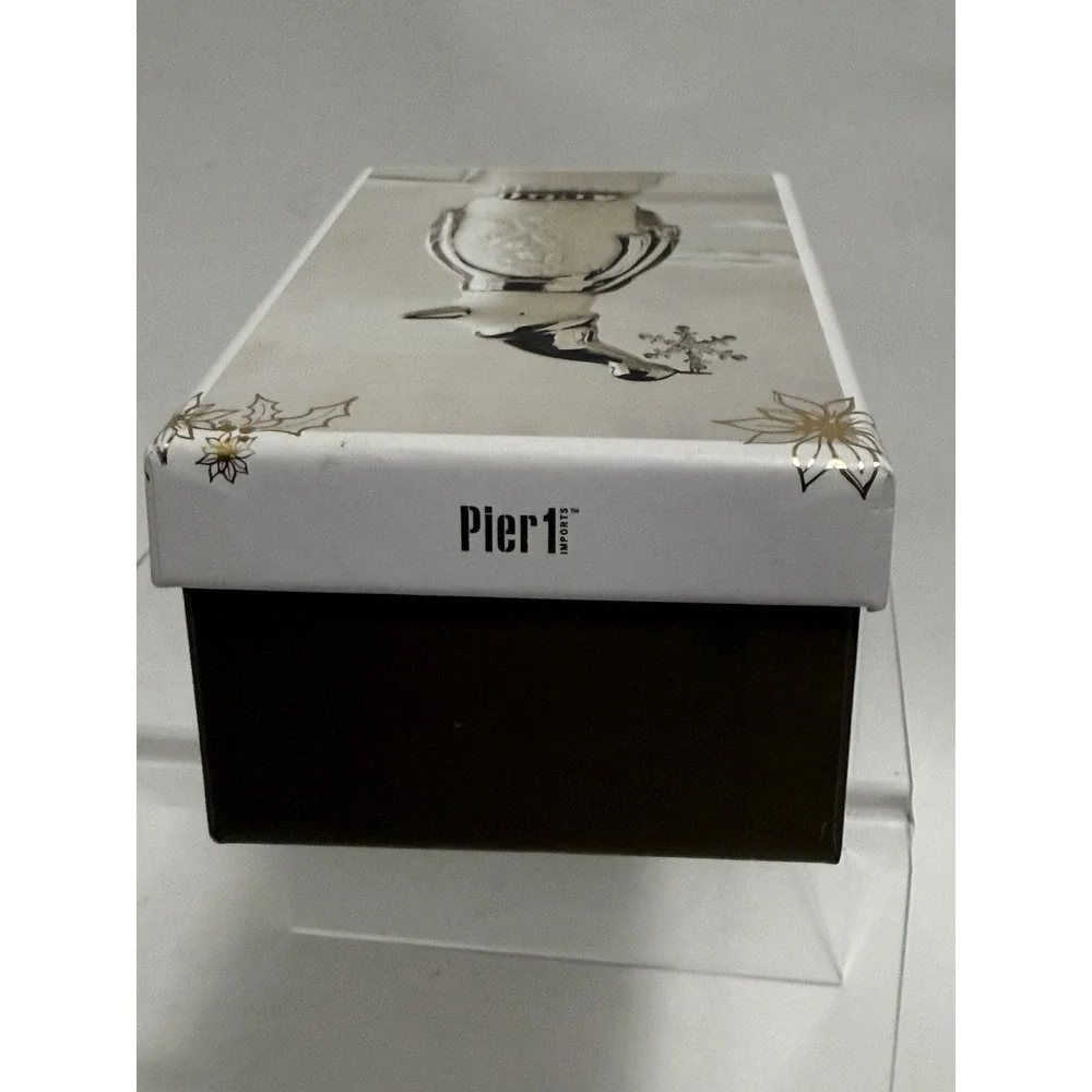 PIER 1 FIGURE or ORNAMENT ~ PENGUIN ~ SILVER & WHITE ~ CERAMIC *EUC